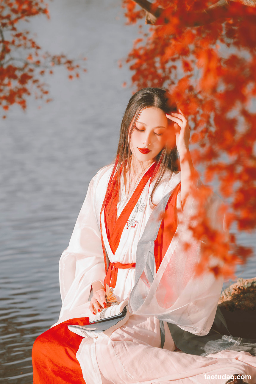 图片[3]-[YITUYU艺图语]2022.10.19 枫月 梵九[22+1P／149MB]-绅士图