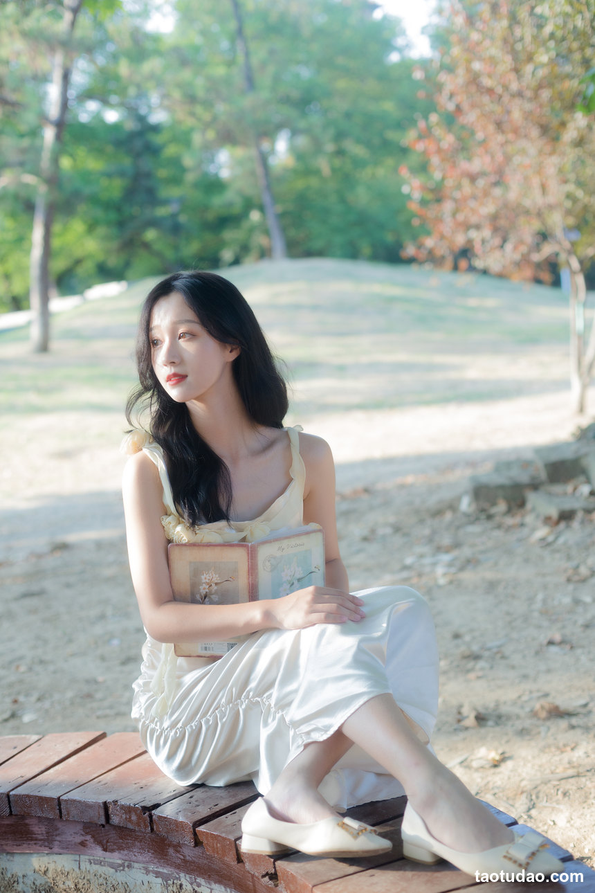 图片[2]-[YITUYU艺图语]2022.10.05 初秋似你 wans[29+1P／298MB]-绅士图