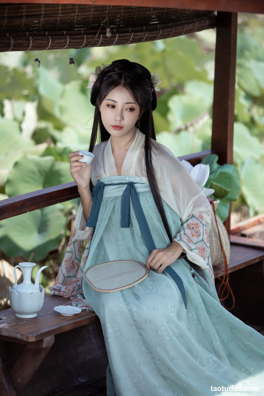 图片[4]-[YITUYU艺图语]2022.11.15 荷芰 酸辣粉[30+1P／290MB]-绅士图