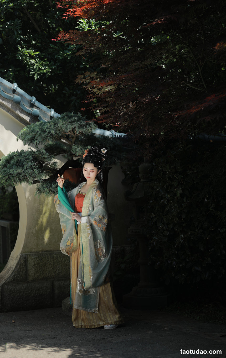 图片[2]-[YITUYU艺图语]2022.06.06 只此青绿 YunFleur[22+1P／426MB]-绅士图