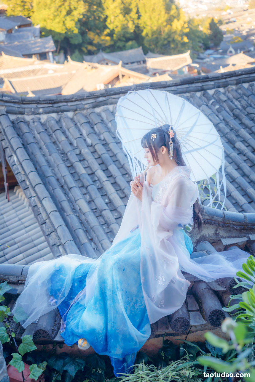 图片[3]-[YITUYU艺图语]2022.05.14 丽江屋顶 兔子Zzz不吃胡萝卜[22+1P／169MB]-绅士图