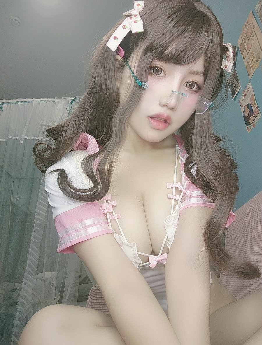 一笑芳香沁写真 - 睡前小甜点 / 30P-68MB / cos萌妹-绅士图