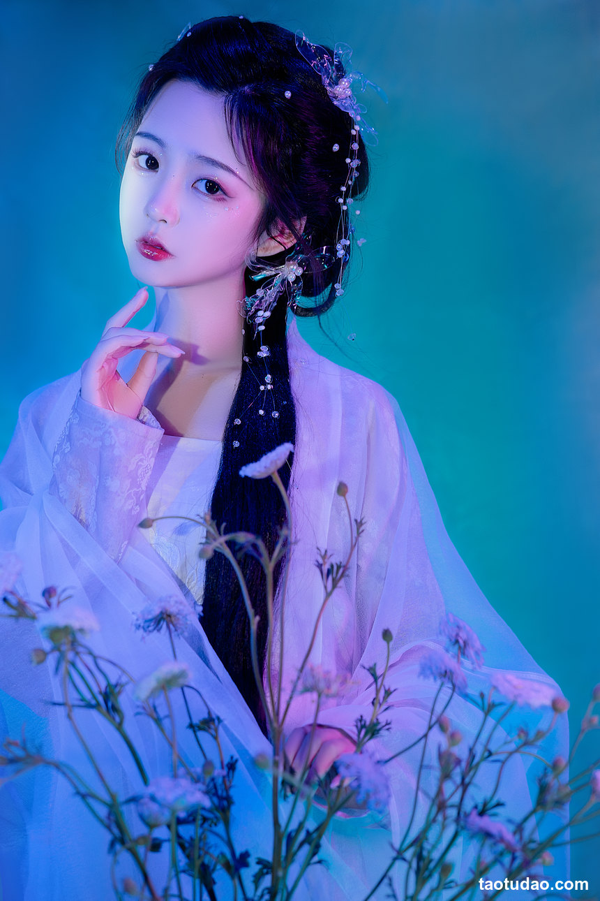 图片[4]-[YITUYU艺图语]2023.01.10 她是那一抹蓝 怀里猫ovo[22+1P／250MB]-绅士图