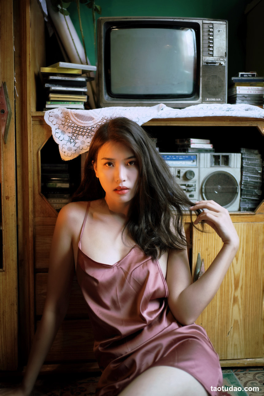 图片[2]-[YITUYU艺图语]2023.01.14 透过玻璃的情话 梅梅[26+1P／254MB]-绅士图