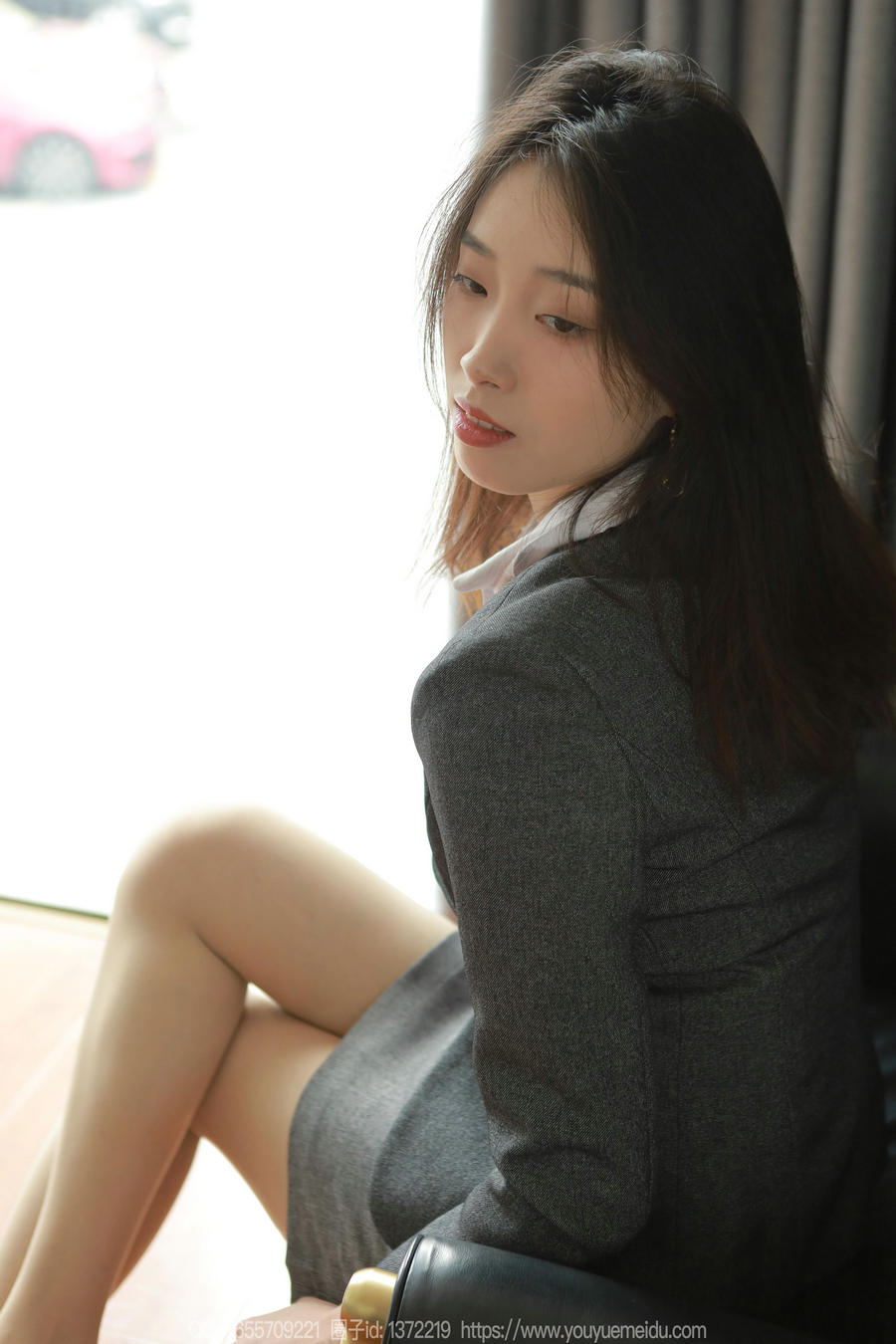 IESS异思趣向 - 模特：小九《OL制服（下）》/ 72P-70MB / 机构-艺库