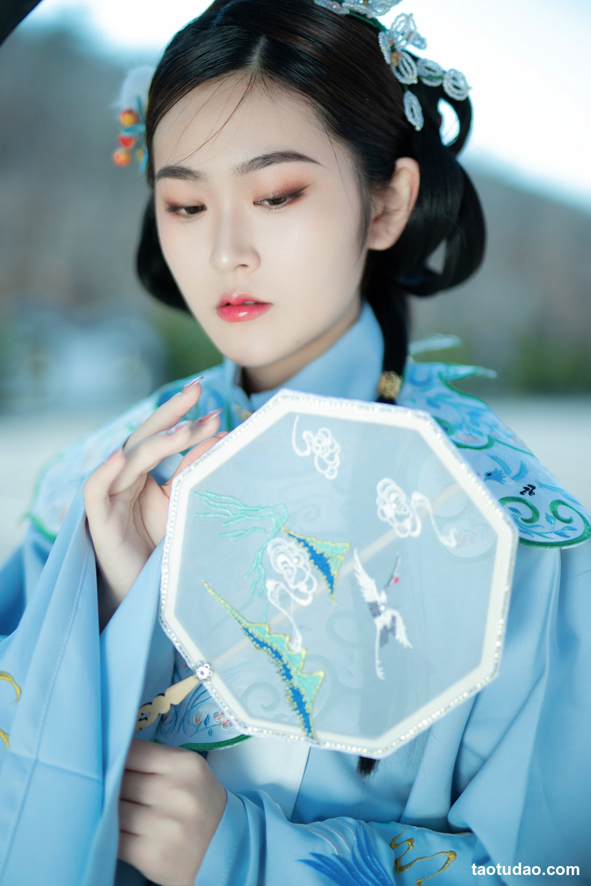 [YITUYU艺图语]2022.07.11 游园 是MiN呀[31+1P／215MB]-艺库