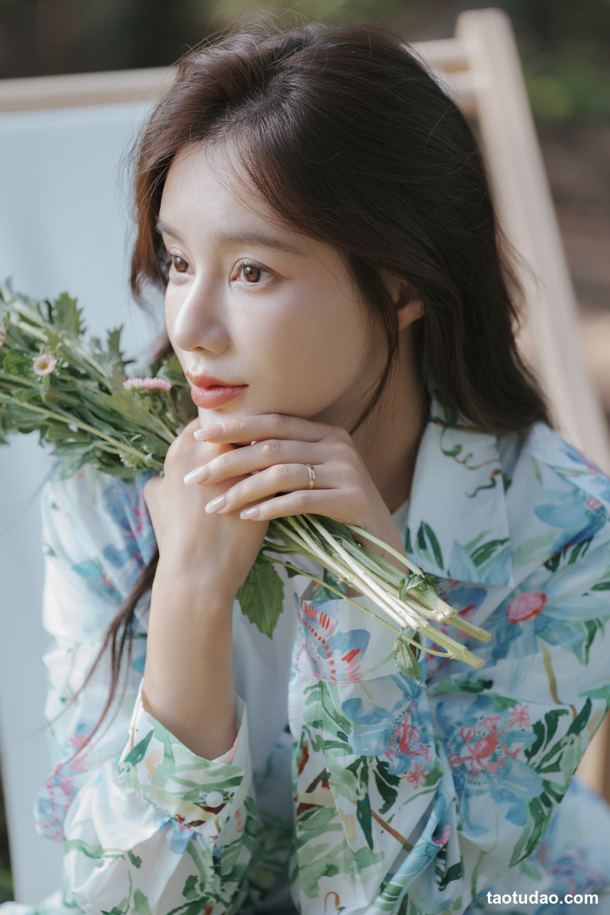 图片[2]-[YITUYU艺图语]2022.08.11 氧气女孩的盛夏密林 姝雯同学[52+1P／438MB]-绅士图