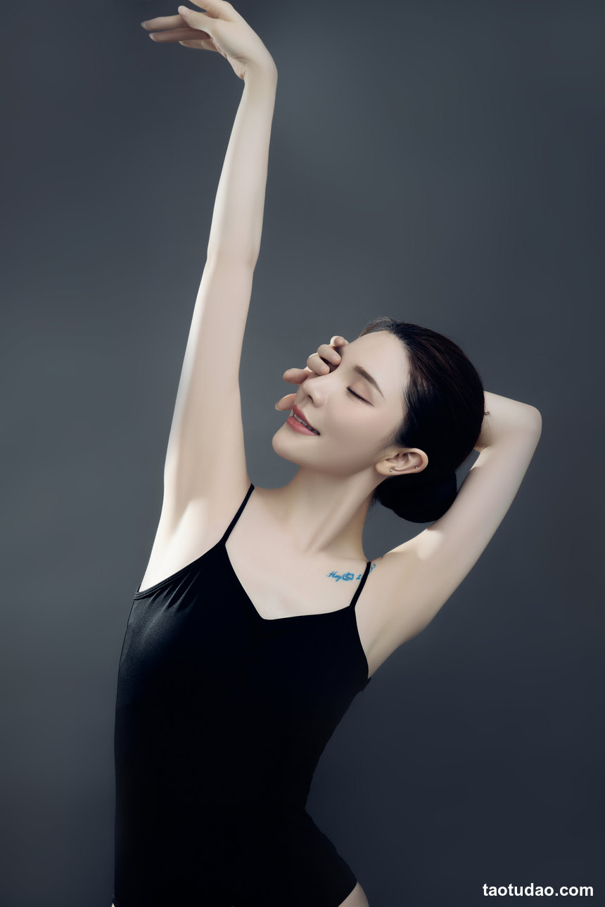 图片[2]-[YITUYU艺图语]2022.09.17 水墨 傲娇君[27+1P／114MB]-绅士图