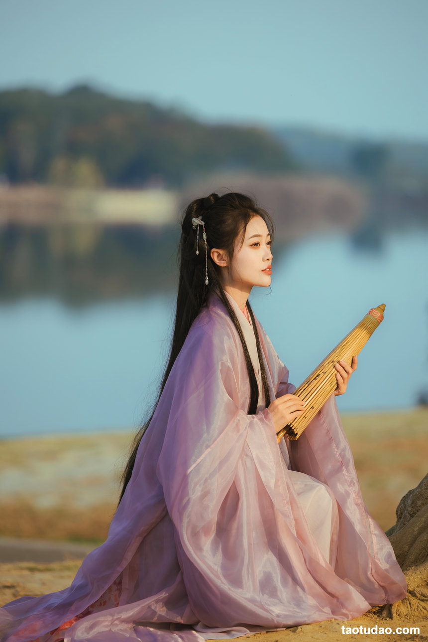 图片[2]-[YITUYU艺图语]2022.12.23 水边 阿拂[29+1P／202MB]-绅士图