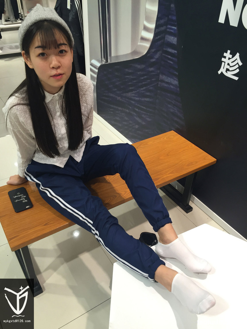 图片[2]-[YJ街拍]001 商场帆布鞋棉袜[26P-26MB]-绅士图