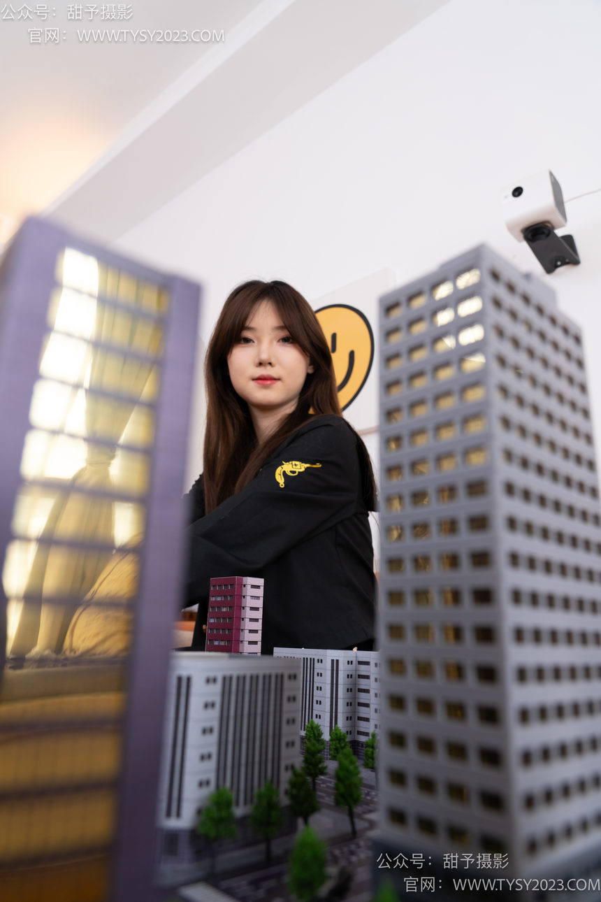 图片[2]-甜予摄影 NO.077 璇璇-JK制服、凉爽高跟鞋、嘿丝（脚尖透明款）、小人国剧情[128P+2V／10.6GB]-绅士图