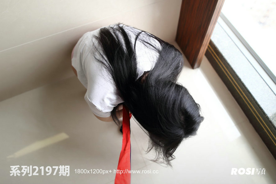 / ROSI写真 /2017.12.12 NO.2197 47P/22MB 丝袜丝足-绅士图