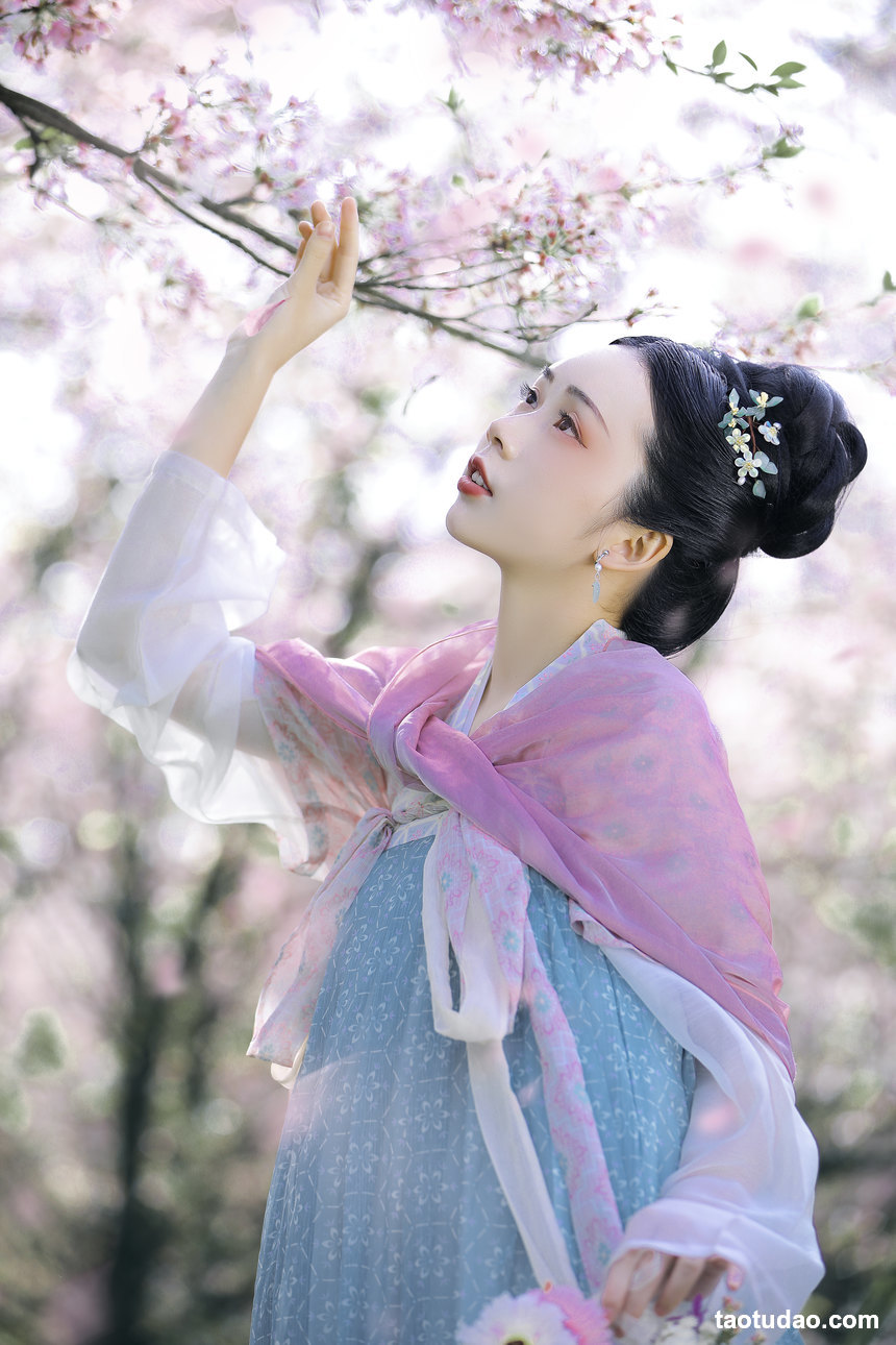 图片[4]-[YITUYU艺图语]2022.04.23 秋千架下 槐枝-[21+1P／431MB]-绅士图