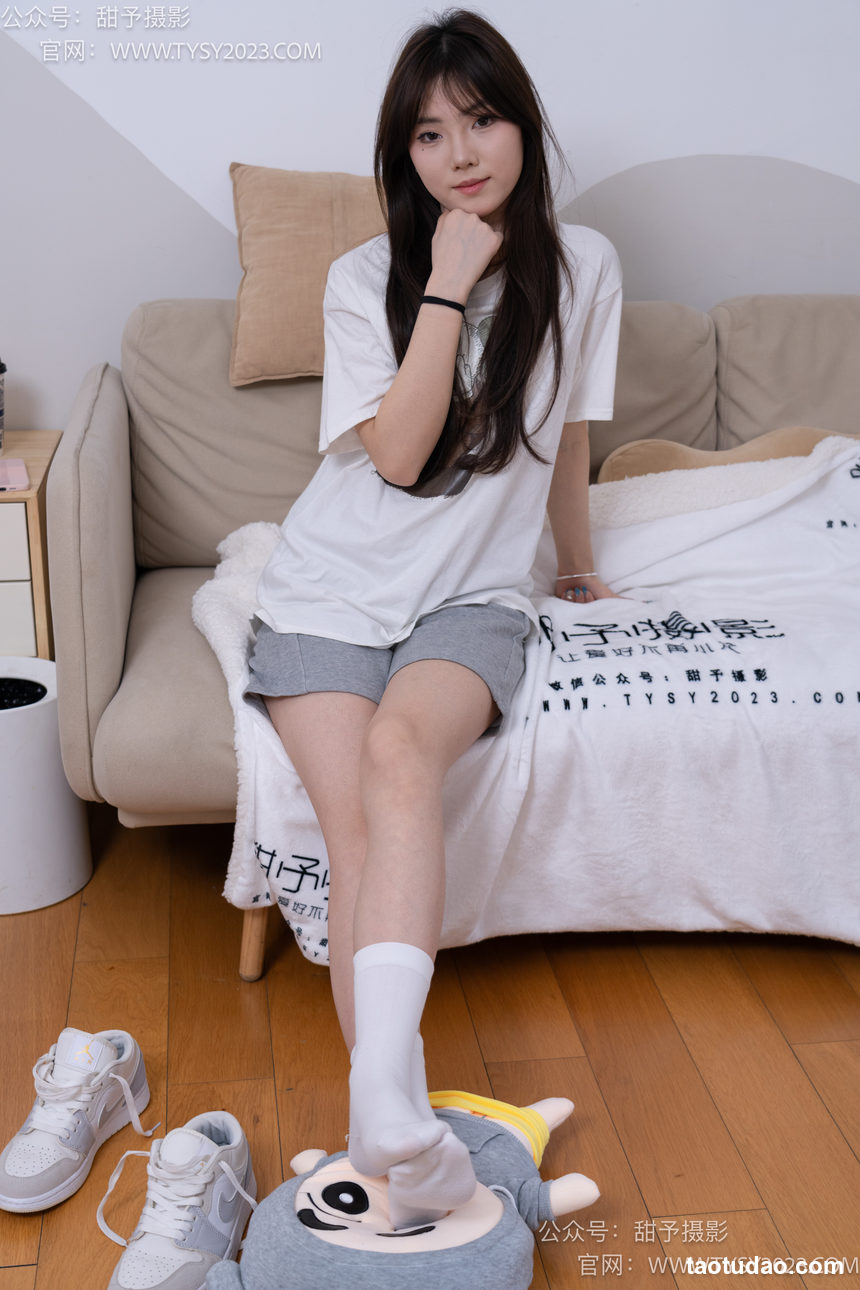 图片[4]-甜予摄影 NO.062 璇璇-板鞋、白棉袜、踩蜡笔小新玩偶剧情[134P+2V／11.2GB]-绅士图