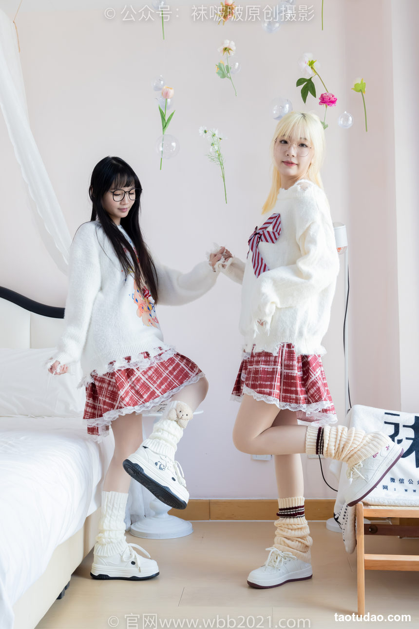 图片[3]-[BoBoSocks袜啵啵]NO.484 小甜豆甜甜圈-两双板鞋、油亮肉丝、堆堆袜套、白棉袜、脚对脚 斗脚 手互相挠脚剧情[172P+1V／7.44GB]-绅士图