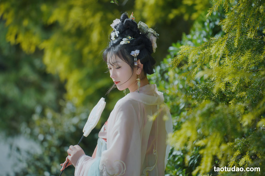 图片[2]-[YITUYU艺图语]2023.04.01 春庭月 静静[21+1P／382MB]-绅士图