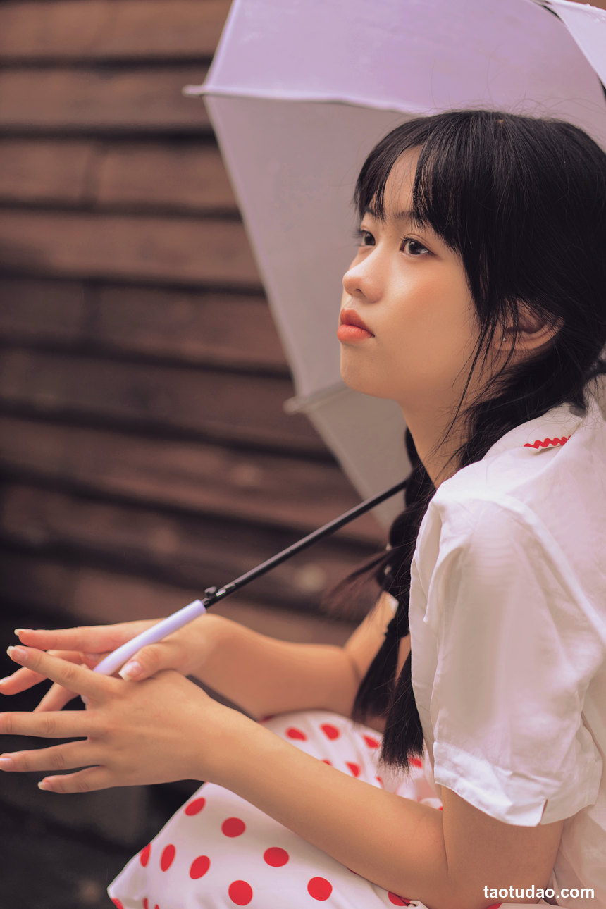 图片[2]-[YITUYU艺图语]2022.10.24 贩卖日落 赖赖[21+1P／136MB]-绅士图