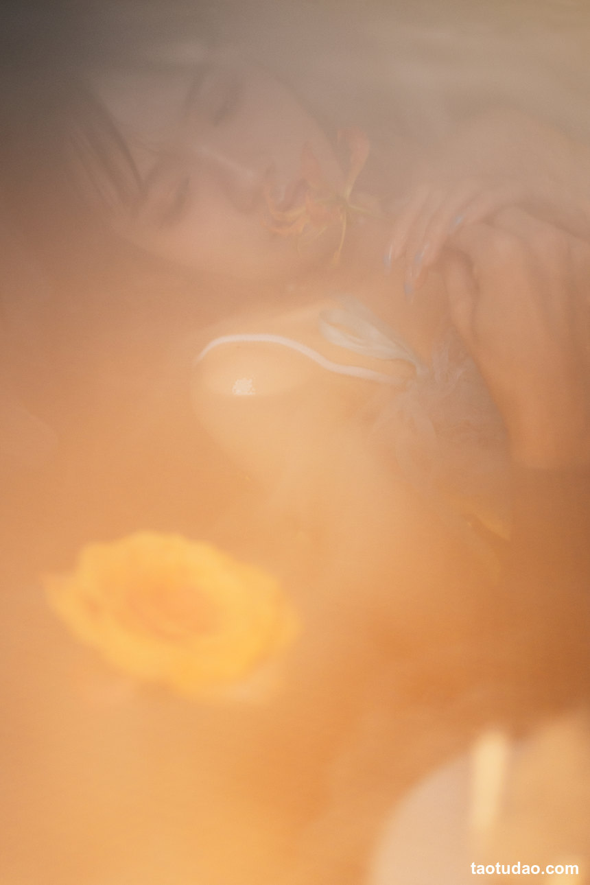 图片[2]-[YITUYU艺图语]2022.05.28 梦莲 兔子Zzz不吃胡萝卜[30+1P／384MB]-绅士图