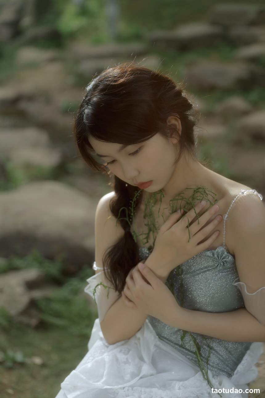 图片[3]-[YITUYU艺图语]2022.06.07 回到森林 不齐[24+1P／138MB]-绅士图