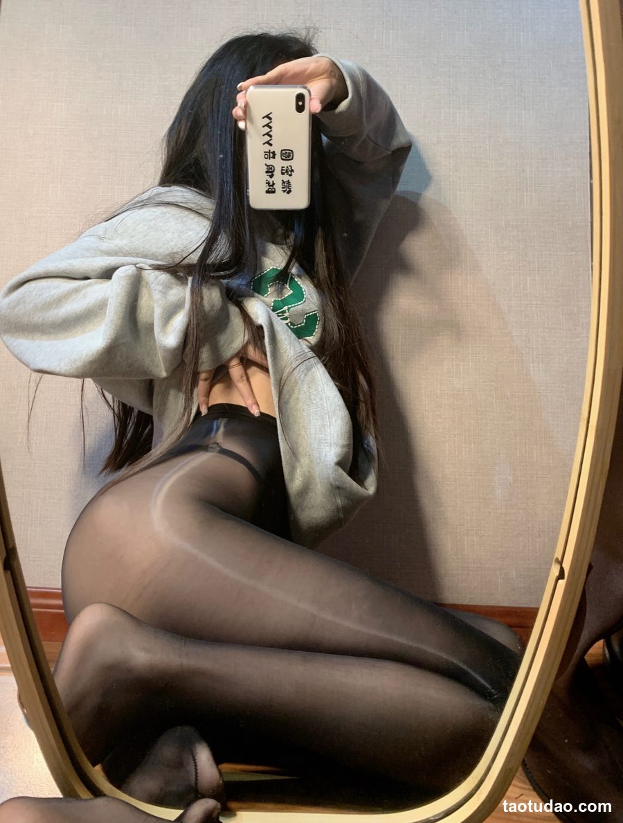 图片[3]-陈佩奇yyyy – 嫩足蜜桃 [31P+2V-685MB]-绅士图