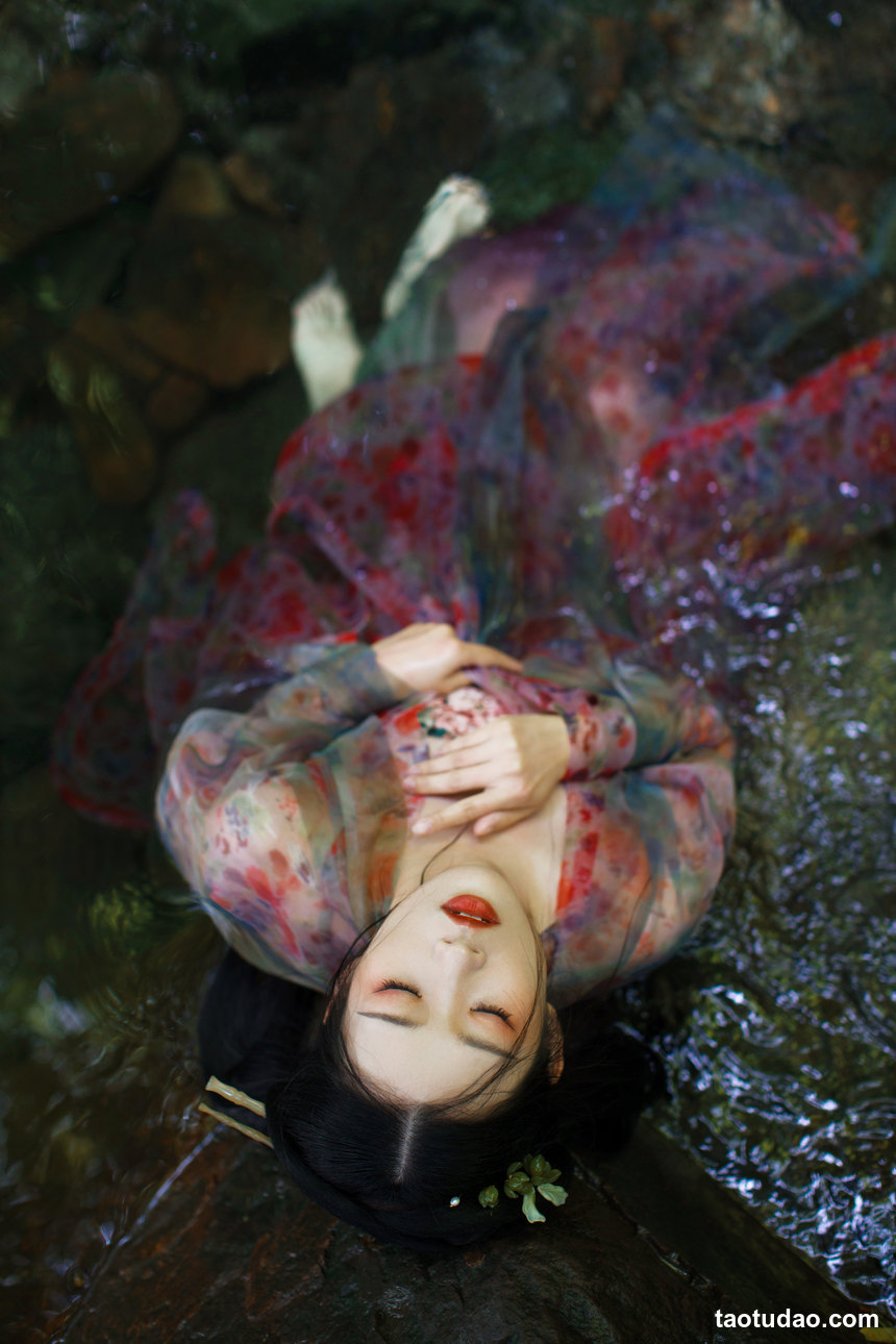 图片[4]-[YITUYU艺图语]2022.11.26 心微动 李李思[21+1P／306MB]-绅士图