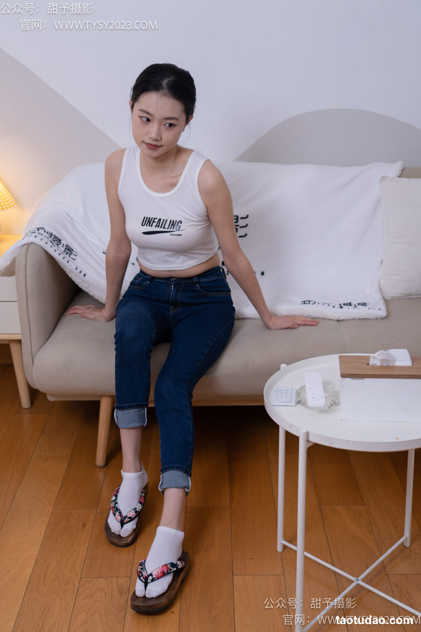图片[4]-甜予摄影 NO.069 齐齐-短靴、人字拖、短白棉袜、长白棉袜、裸足[167P+2V／11.4GB]-绅士图