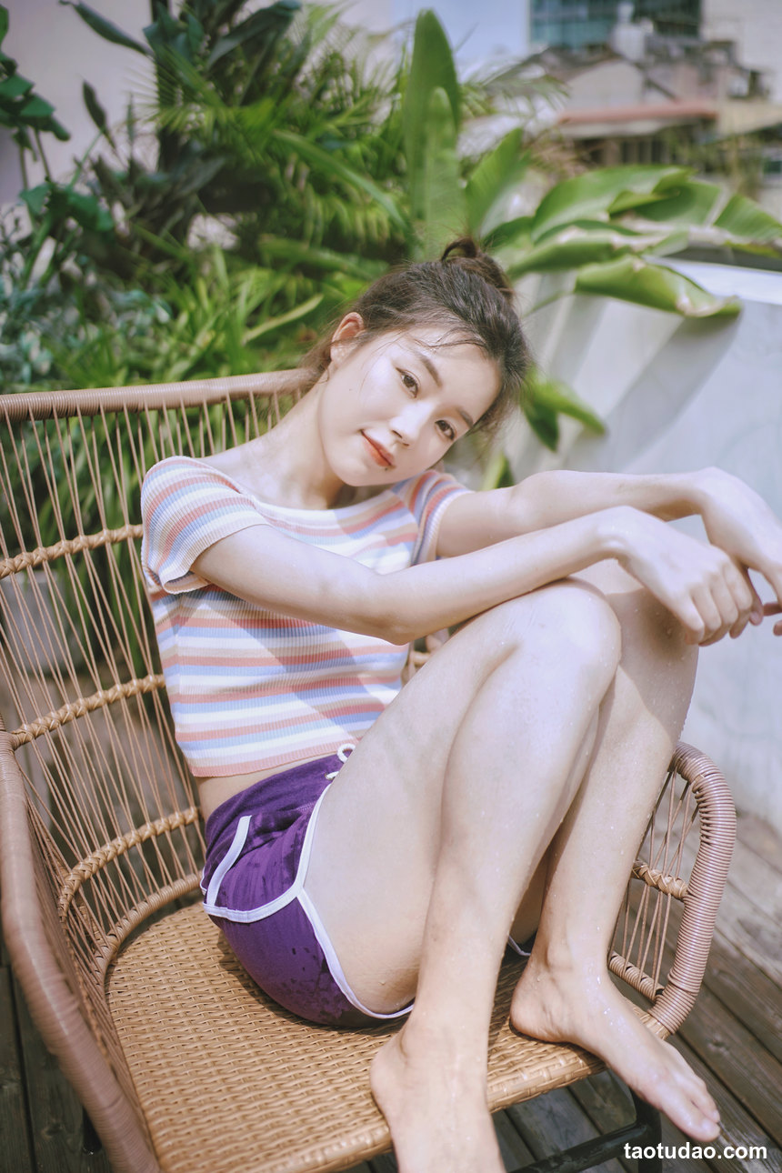 图片[2]-[YITUYU艺图语]2023.01.05 天台的水枪少女 圈圈[24+1P／494MB]-绅士图