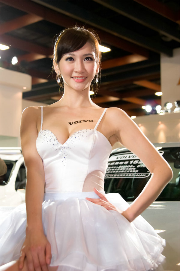 台湾性感美女Mia魏靖軒台北新车展写真 / 73P/165MB / 美图集锦-绅士图