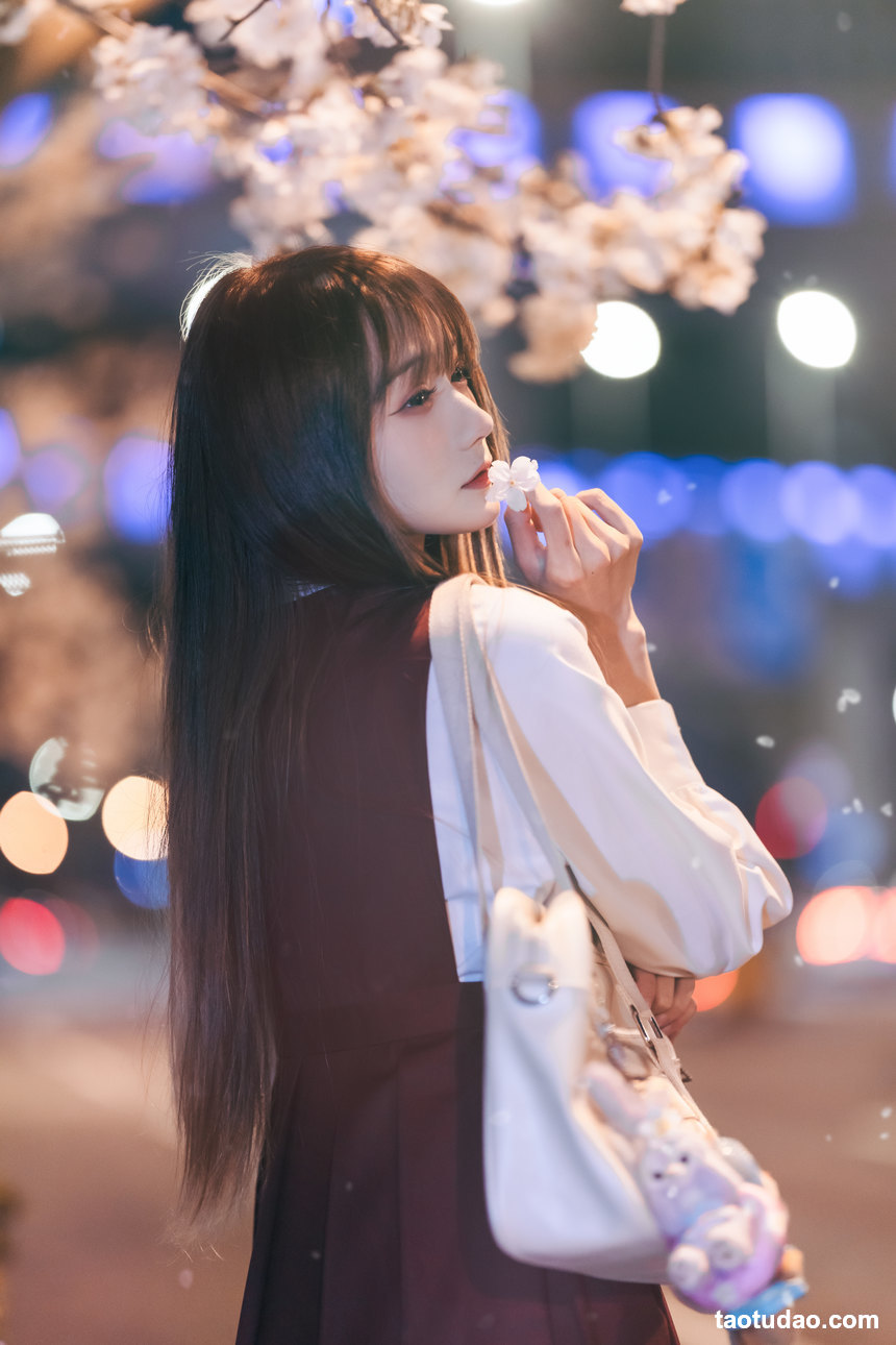 图片[3]-[YITUYU艺图语]2022.04.23 邂逅樱花雨 兔子Zzz不吃胡萝卜[21+1P／246MB]-绅士图