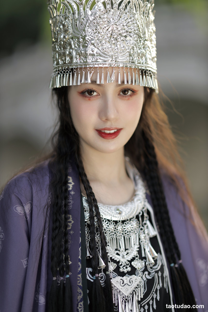 图片[4]-[YITUYU艺图语]2022.10.13 苗疆女子 绫酱MizunoAya[27+1P／343MB]-绅士图