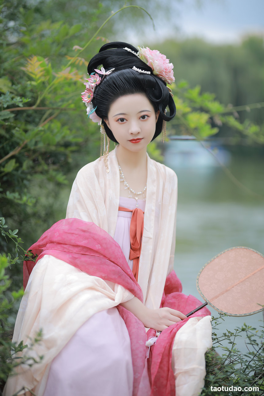 图片[3]-[YITUYU艺图语]2022.09.23 风月偏爱宴旧人 YunFleur[35+1P／682MB]-绅士图