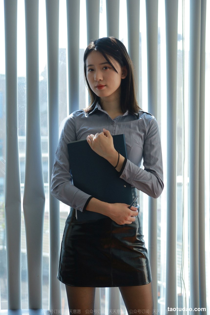 图片[3]-[IESS异思趣向] 2022.10.14 丝享家 1237 红龙《嘿丝合同》[91P-146.5M]-绅士图