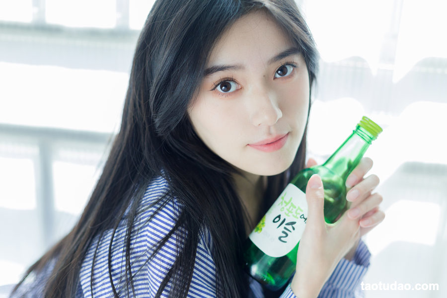 图片[2]-[YITUYU艺图语]2023.03.20 破碎的人请听 靜鏡婧[34+1P／324MB]-绅士图