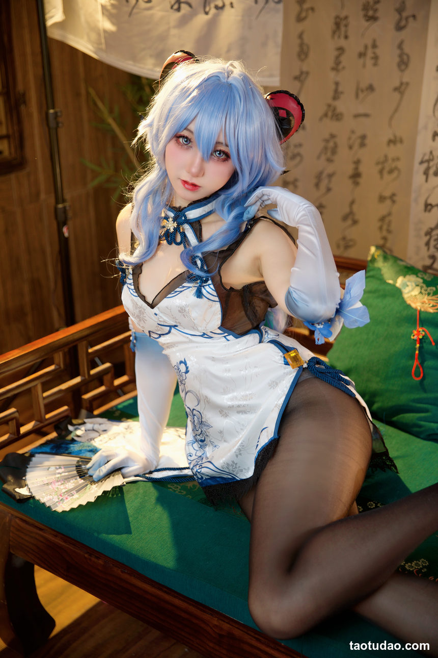 图片[4]-屑雪雪鸭 – 甘雨青花瓷旗袍[50P-199MB]-绅士图