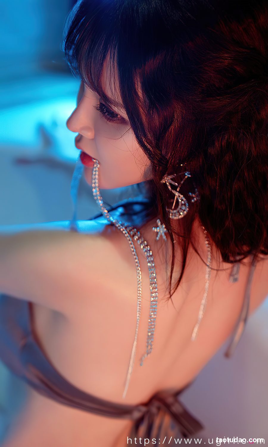 图片[2]-[Ugirls尤果网]爱尤物 2023.10.14 No.2707 青树 身旁 [35P-69MB]-绅士图