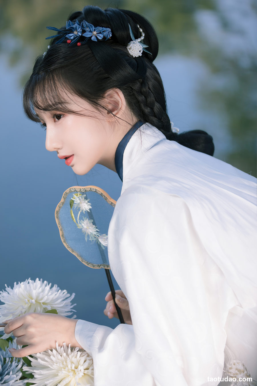 图片[4]-[YITUYU艺图语]2023.05.01 咏菊 五月兔[34+1P／565MB]-绅士图