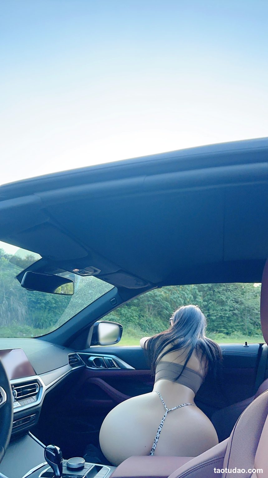 图片[2]-俏妞qiaoniuTT – 车内艳景 [13P-53MB]-绅士图