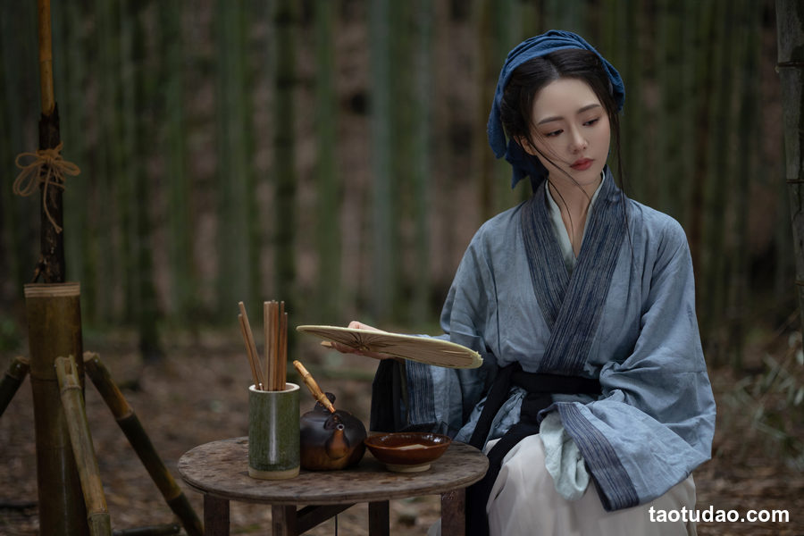 图片[4]-[YITUYU艺图语]2023.04.24 书生与卖茶女 素昧在路上&杰桑桑桑_ [25+1P／267MB]-绅士图