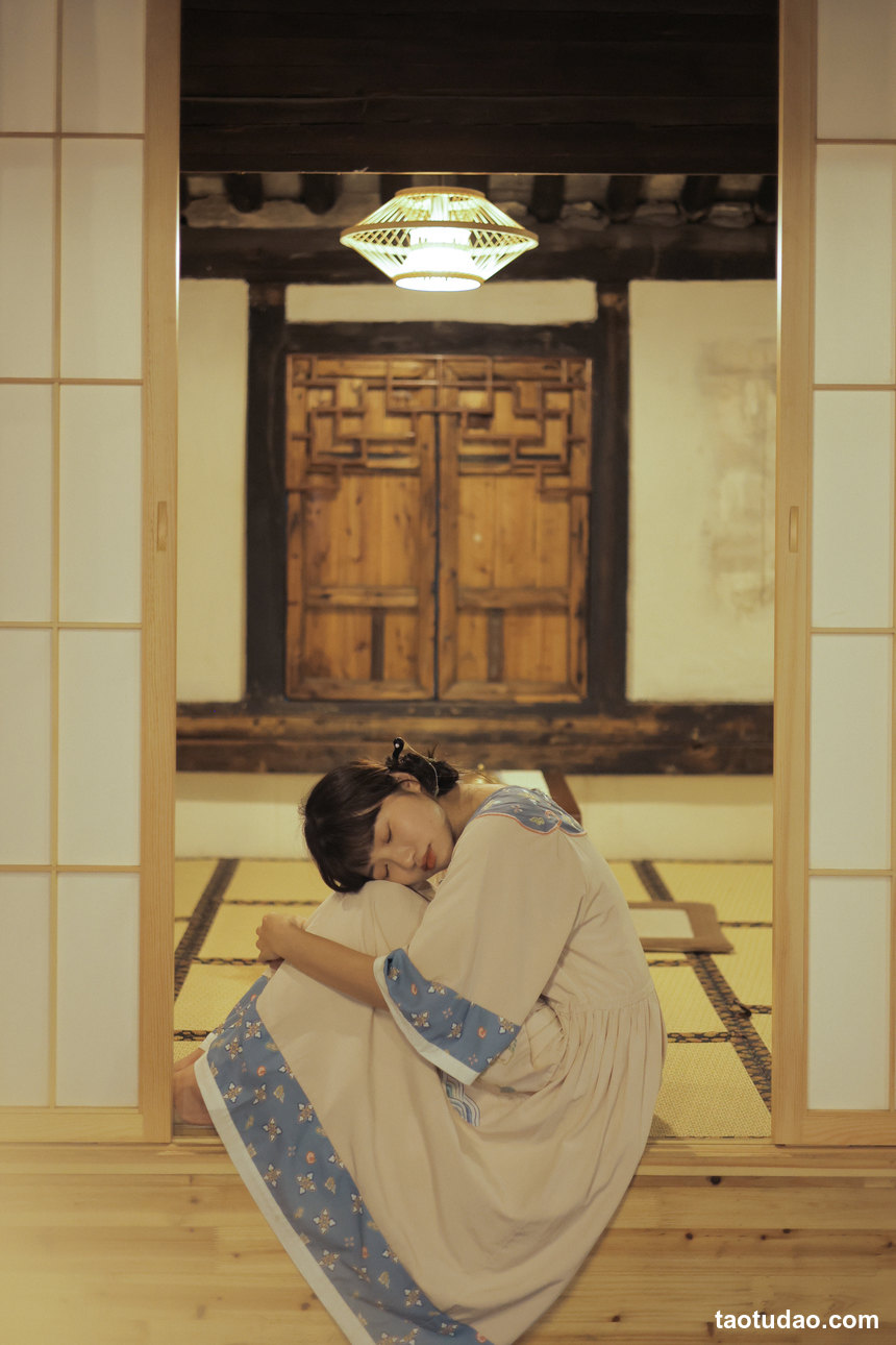 图片[4]-[YITUYU艺图语]2022.07.27 春不晚 蓝胖子-[38+1P／326MB]-绅士图