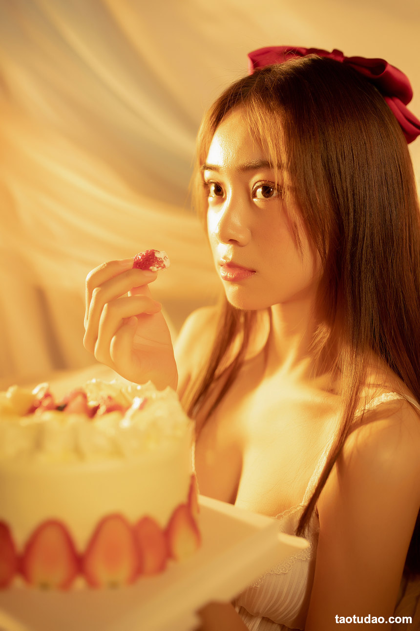 图片[2]-[YITUYU艺图语]2022.08.26 草莓味蛋糕 我不刷鸟[22+1P／303MB]-绅士图