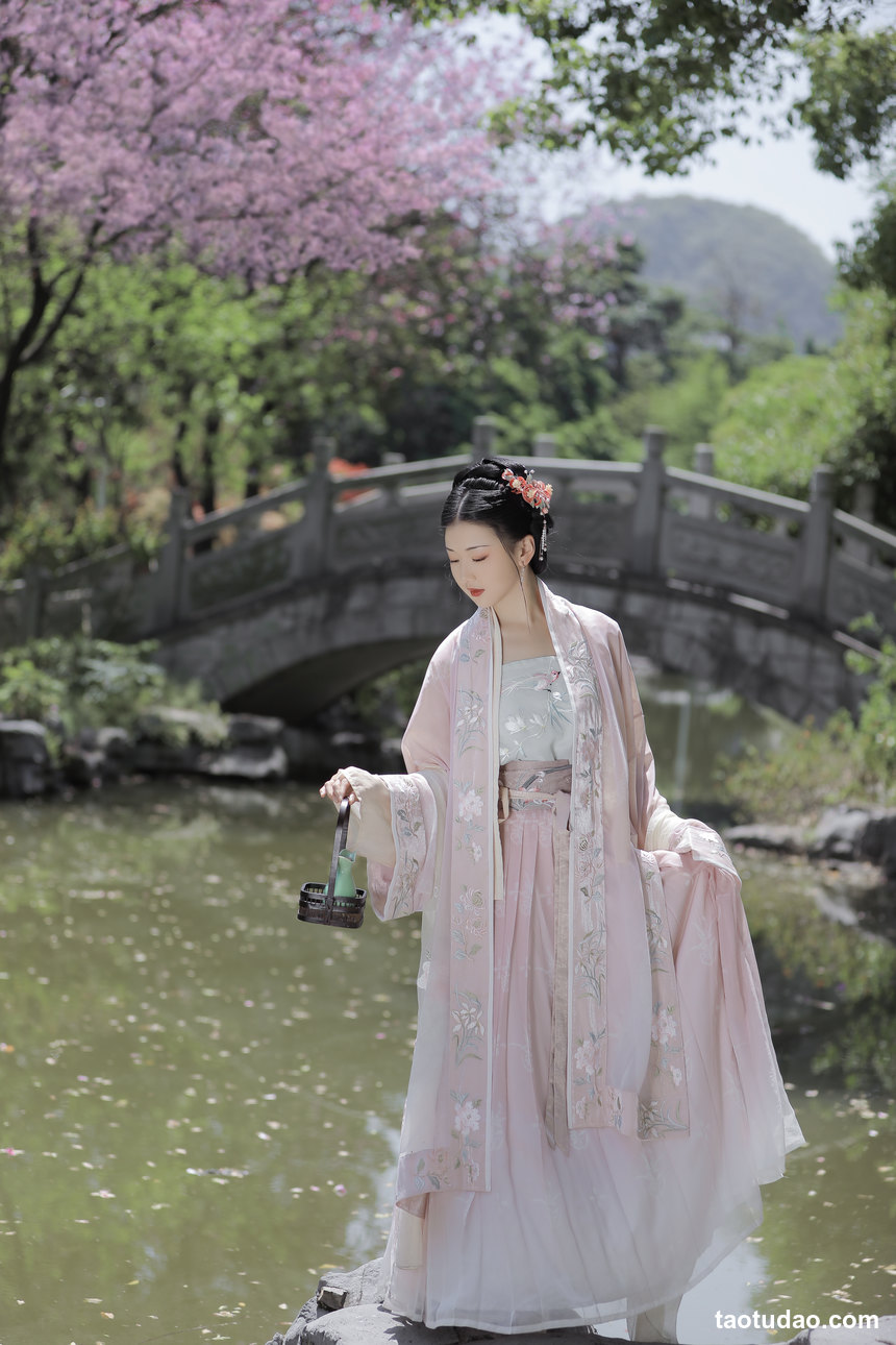 图片[3]-[YITUYU艺图语]2022.06.03 清平事 一只阿梦崽[41+1P／324MB]-绅士图