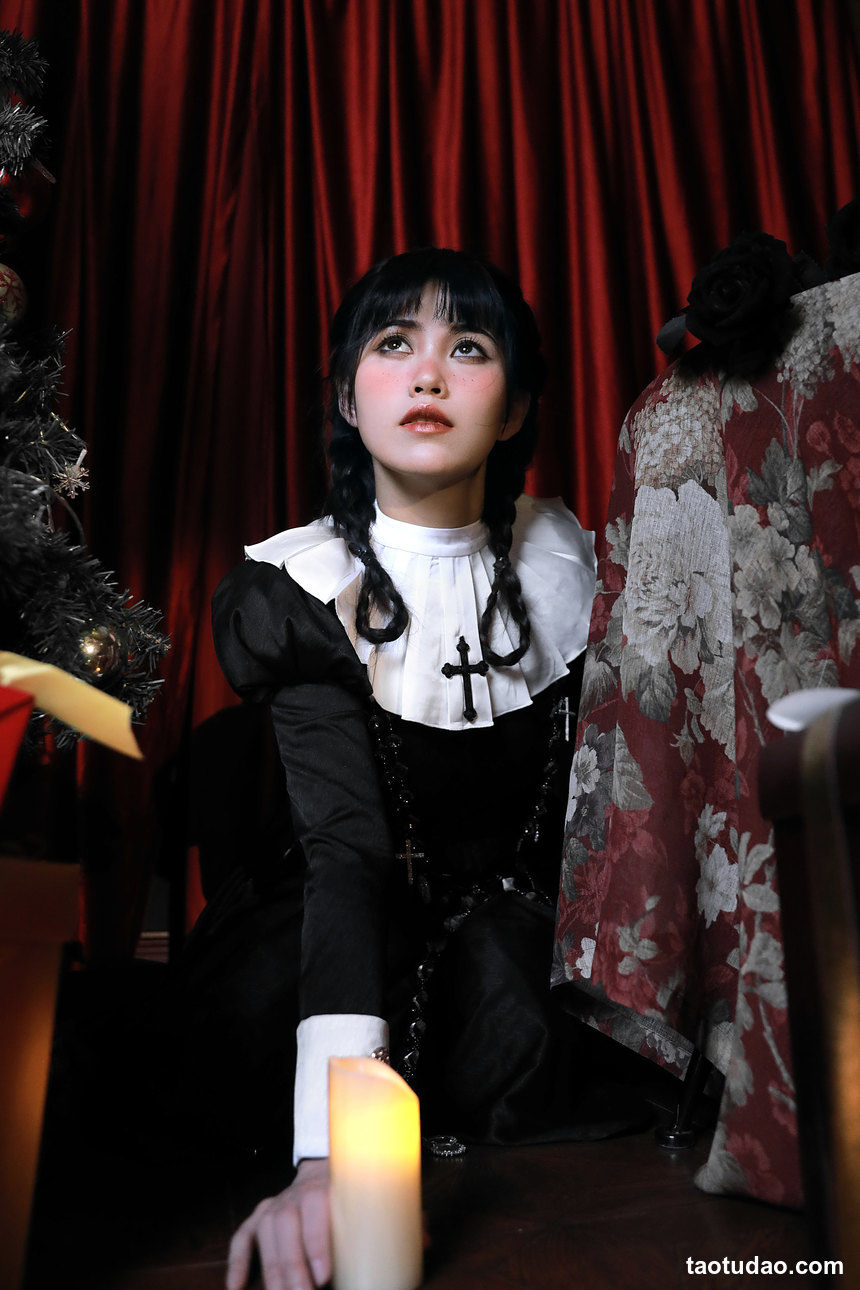 图片[2]-[YITUYU艺图语]2023.01.13 暗黑圣诞 青霜鹅[21+1P／218MB]-绅士图