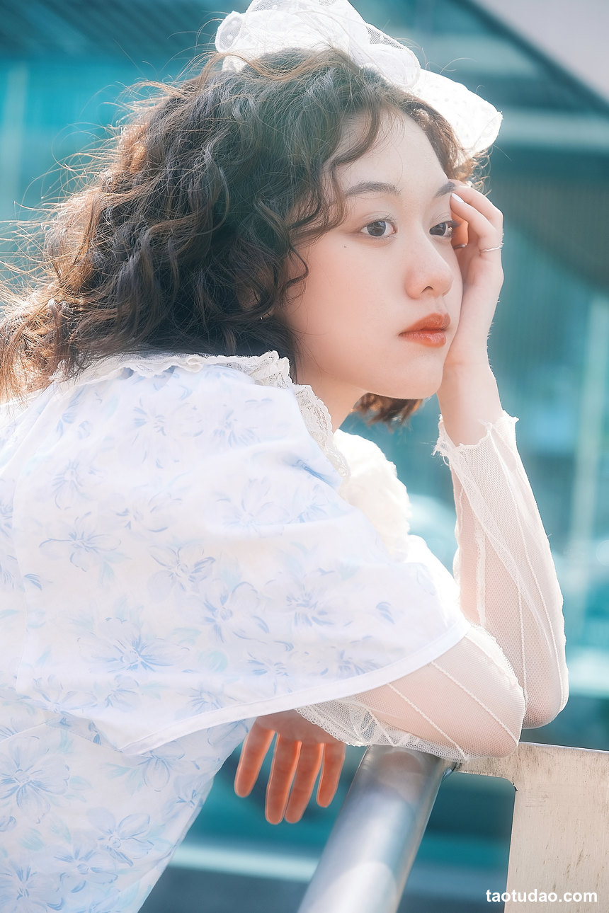 图片[4]-[YITUYU艺图语]2022.12.09 爱丽丝漫游城市 馨馨[22+1P／374MB]-绅士图