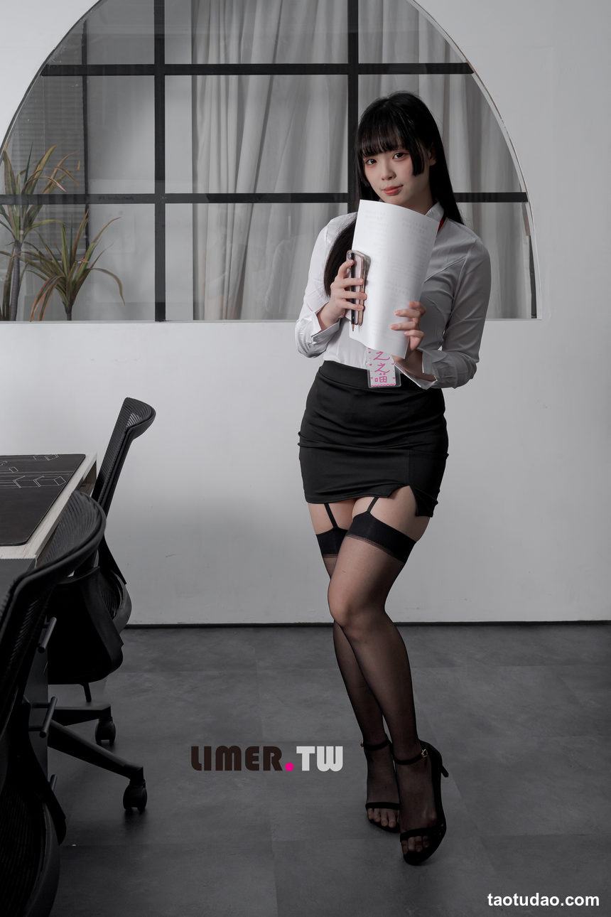 图片[3]-Limerence原创 NO.095 之之 绝美职员让你上班无法专心的黑丝＆裸足[202P+2V／1.96GB]-绅士图