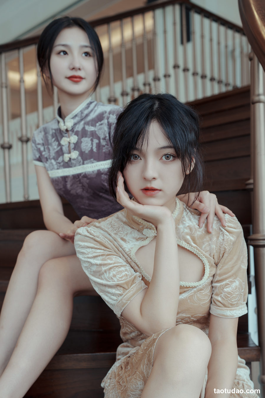 图片[2]-[YITUYU艺图语]2023.04.22 旗袍姐妹花 dudu [22+1P／201MB]-绅士图