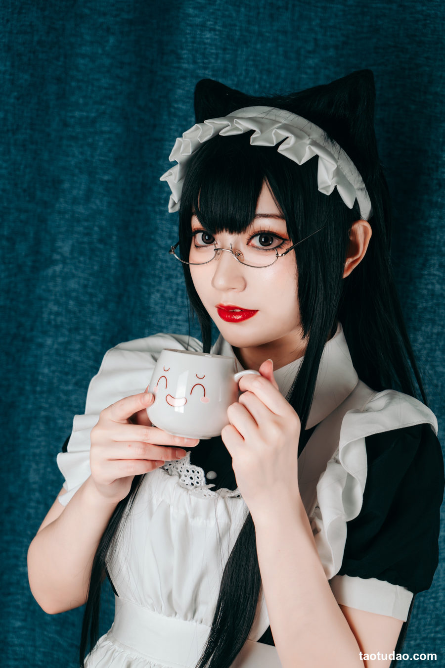 图片[4]-[YITUYU艺图语]2023.04.19 在家偷偷穿上了女仆装 桃墨公子x [38+1P／269MB]-绅士图