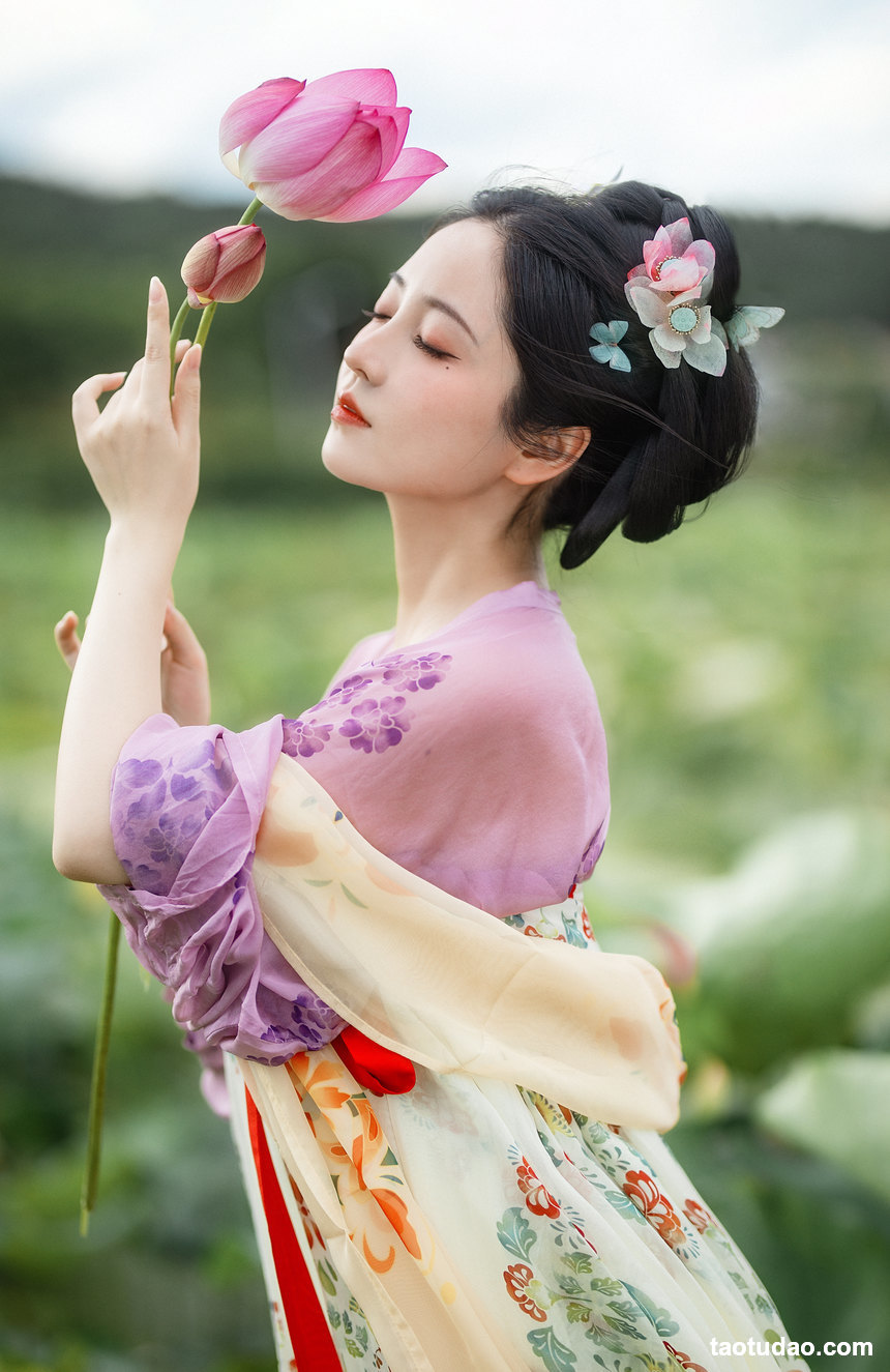 图片[2]-[YITUYU艺图语]2022.08.31 采荷 小温暖想要个大太阳[21+1P／486MB]-绅士图