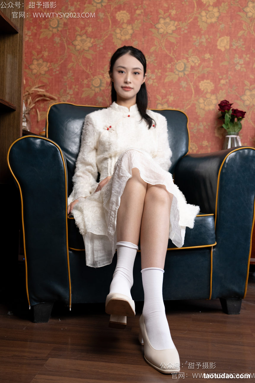 图片[2]-甜予摄影 NO.029 肉肉-高跟鞋、白棉袜、裸足[127P+2V／10.0GB]-绅士图