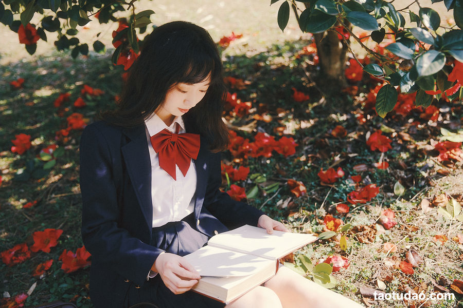 图片[2]-[YITUYU艺图语]2023.03.23 山茶花又开 natasha[26+1P／478MB]-绅士图