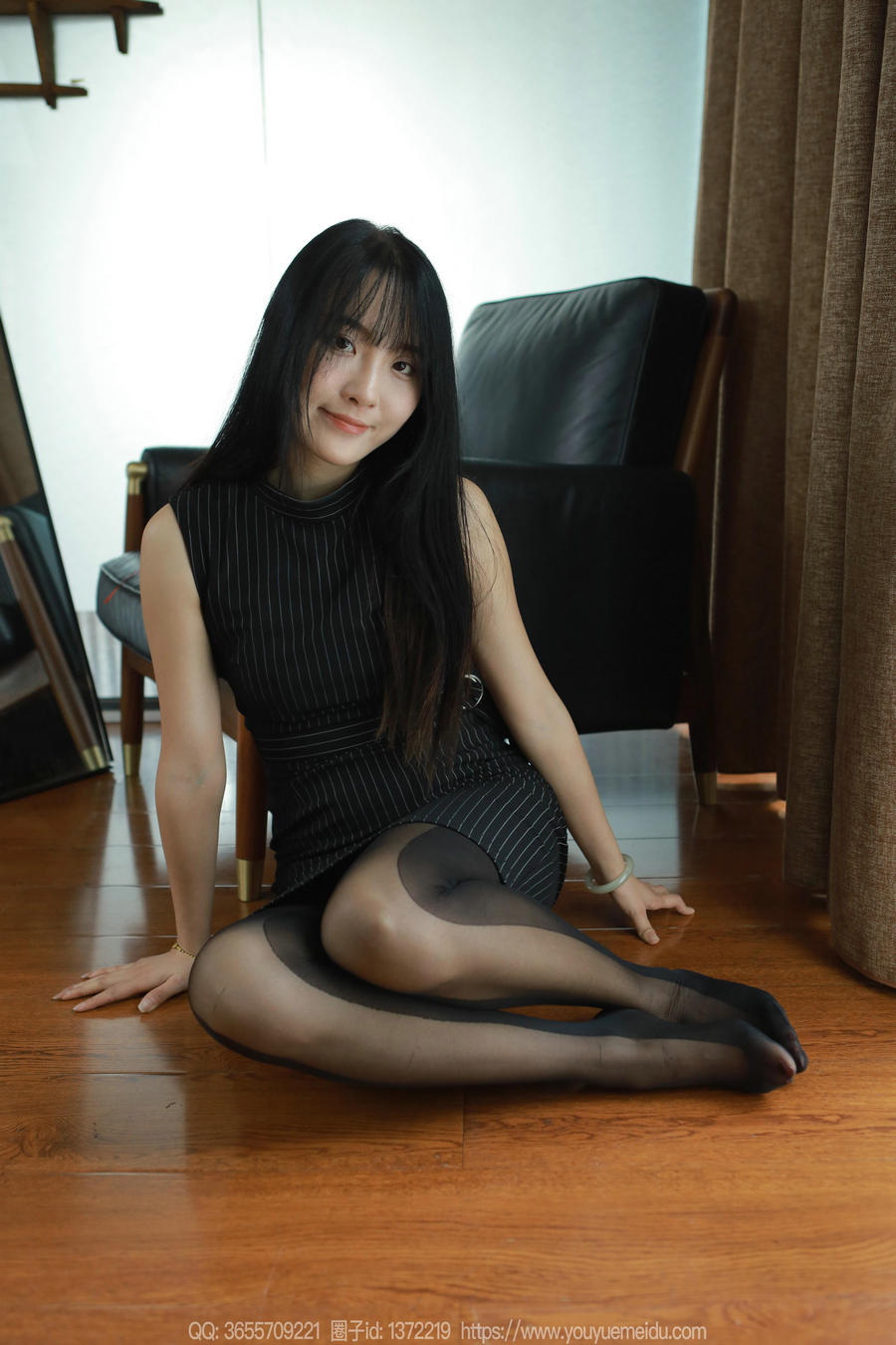 IESS异思趣向 - 模特：婉萍《美丽西瓜袜》/ 90P-74MB / 机构-艺库